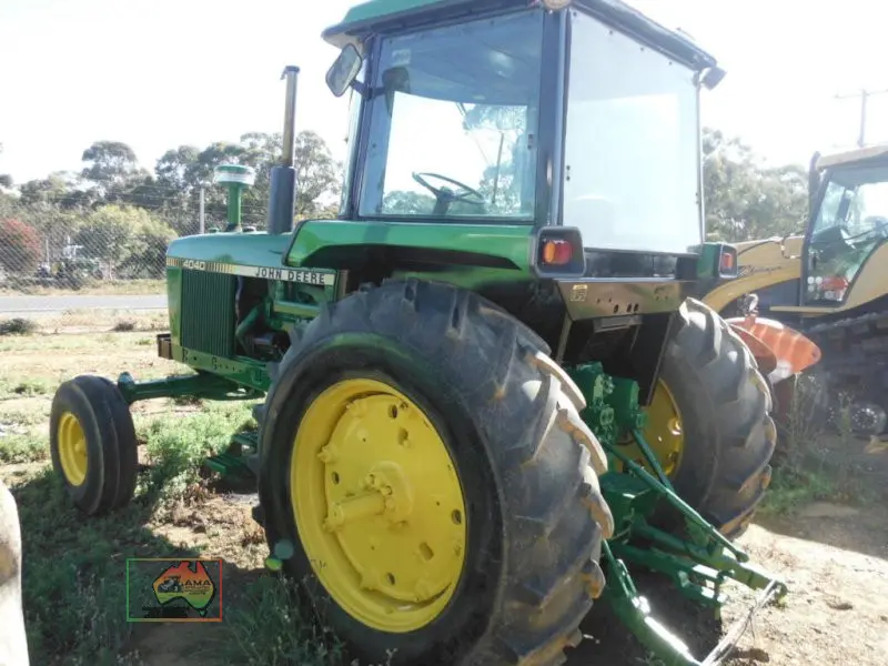 John Deere 4040 Tractor - photo 6