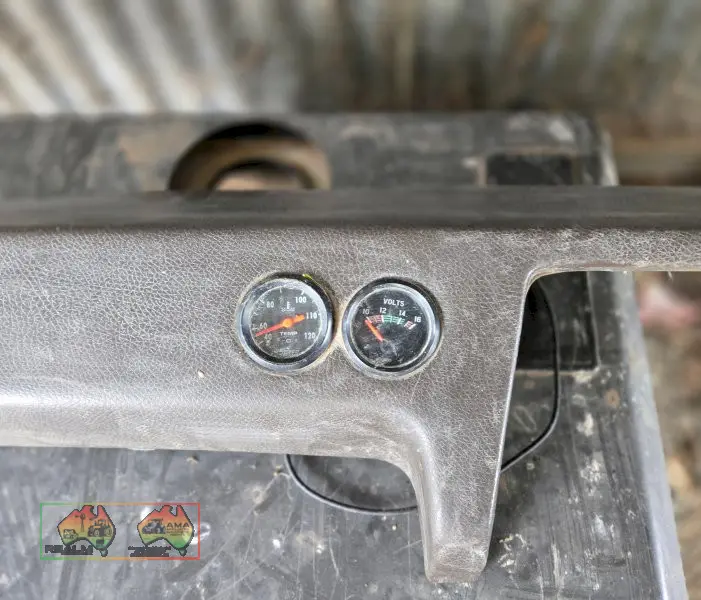 Holden HQ Dash Pad with Guages - photo 2