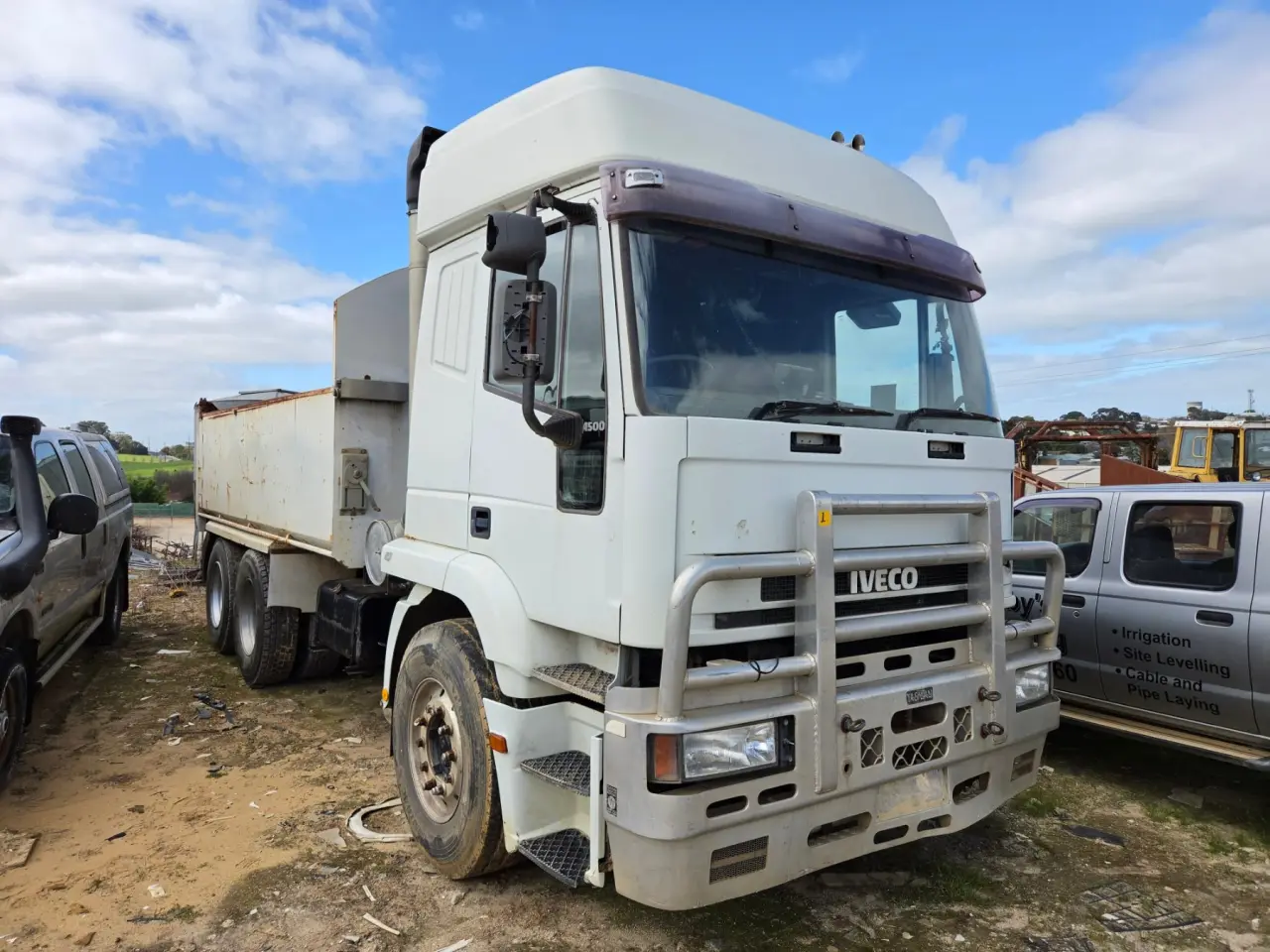 Iveco 4500 Bogie Tipper - photo 2