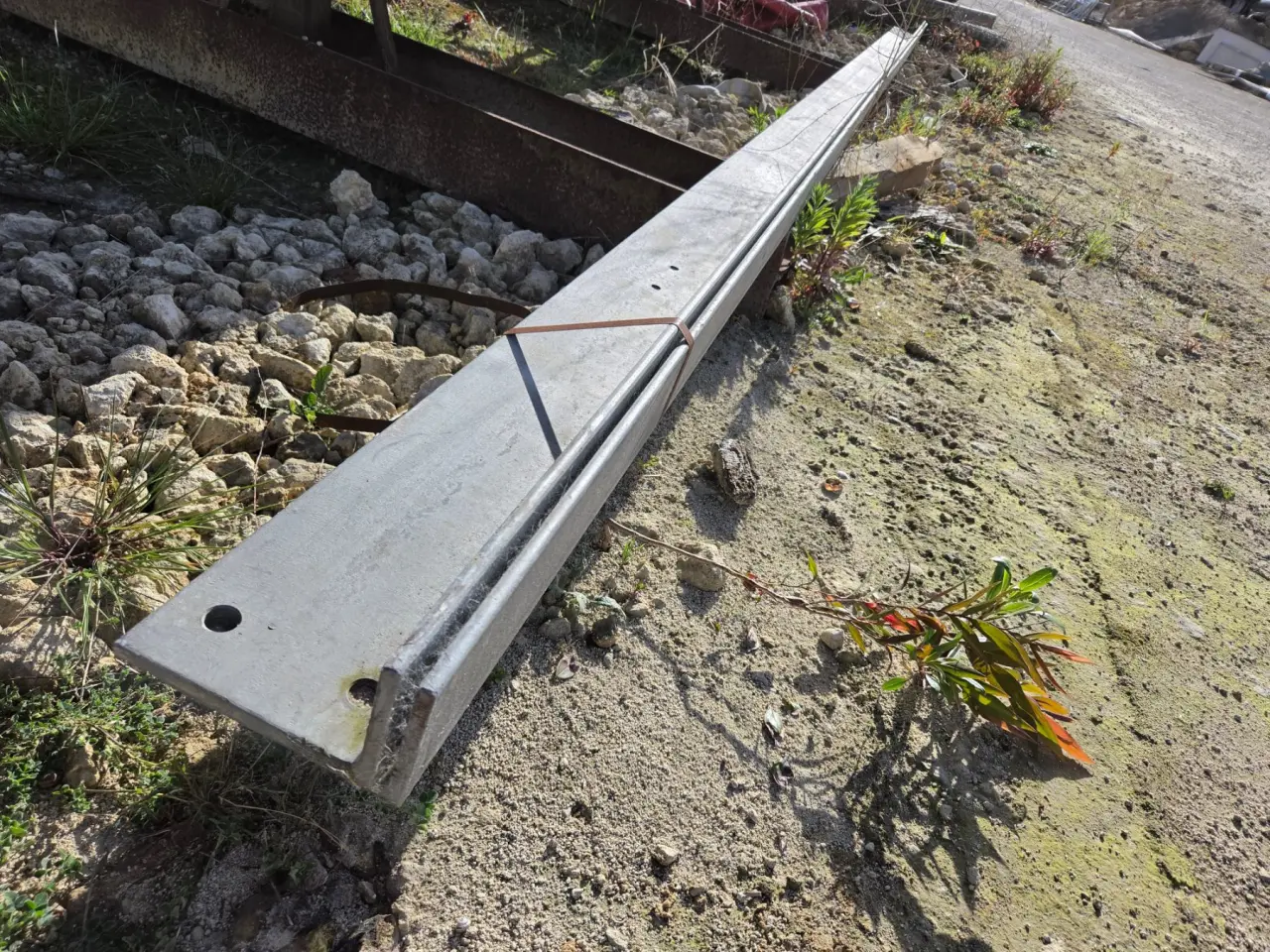 2x New 6m Hot Dip Galv. Angle 90x150x10mm - photo 1