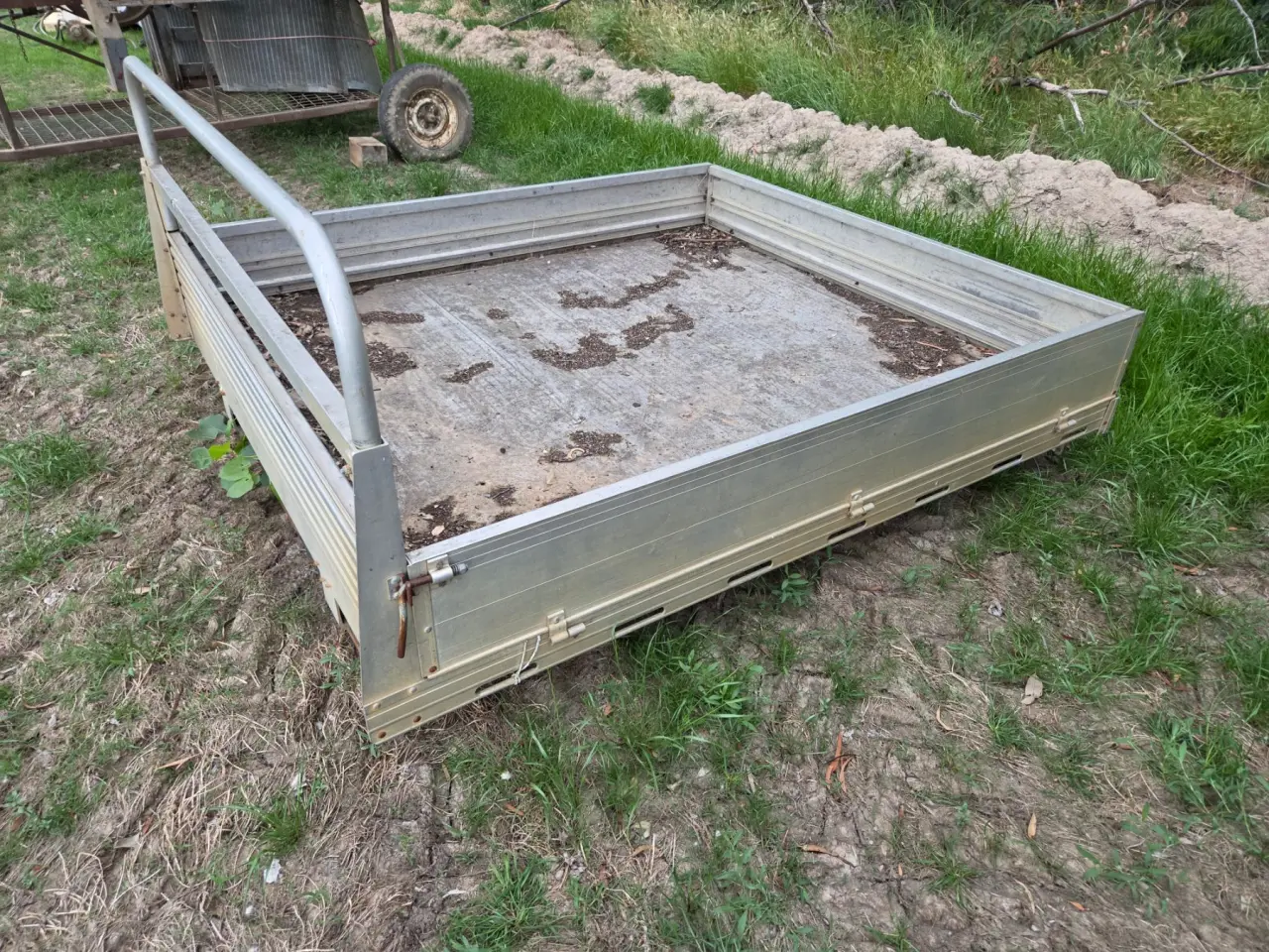 Used - Alloy Dropside Ute Tray