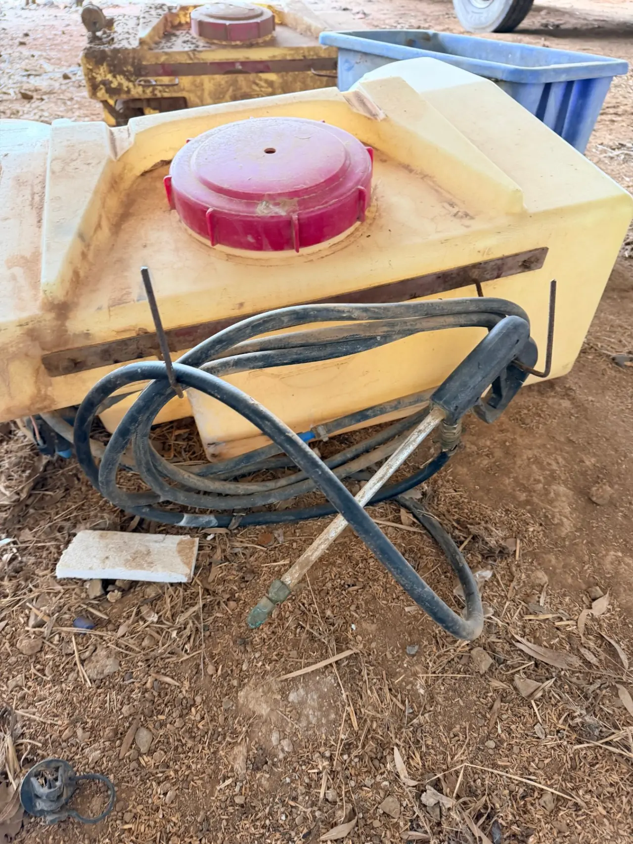 100L Hardi quad bike spray tank - photo 3