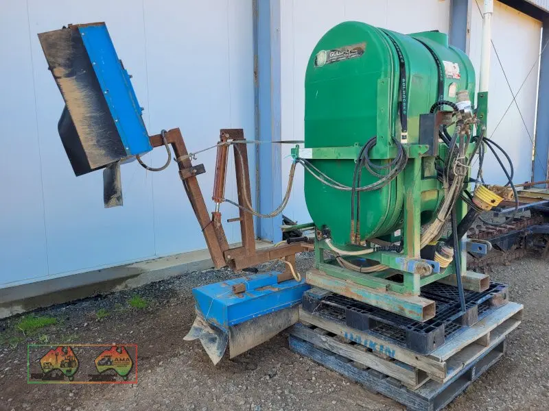 3pl, 1,000Ltr Gold-Acres Shielded Inter-row Sprayer - photo 3