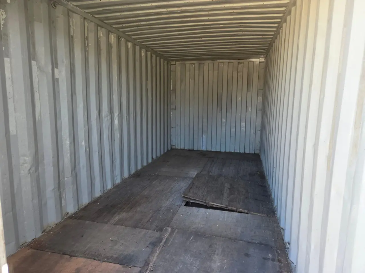 20ft Shipping Container - photo 3