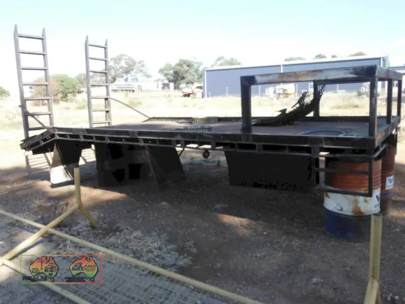 Beavertail Steel Tray with Ramps - photo 2