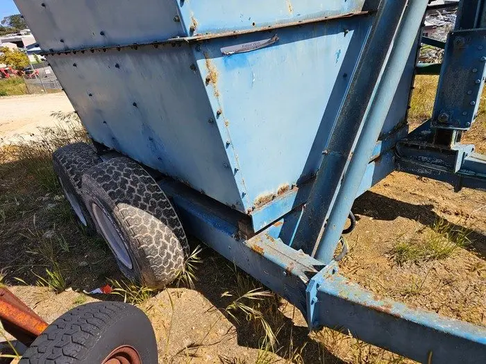 Gondola Side Tip Bin - photo 7