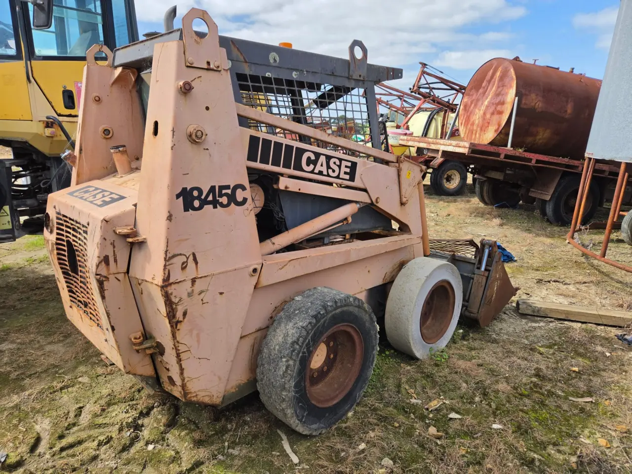 Case 1845c Skid Steer - photo 2