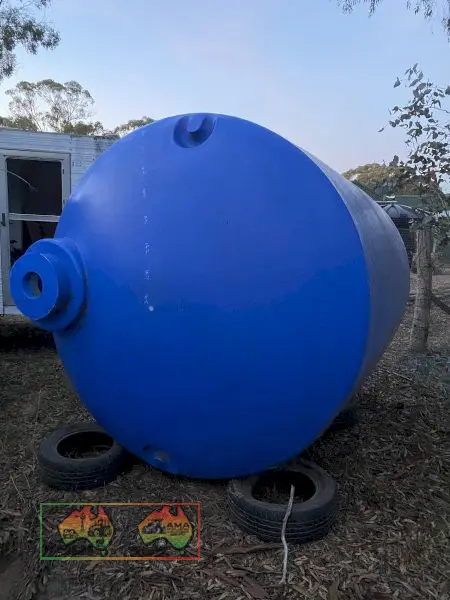 Poly Tank with Thicker Walls for Holding Molasses - photo 3