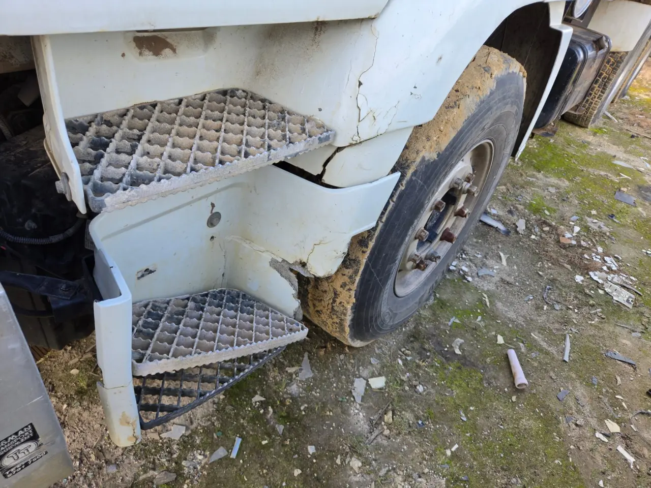 Iveco 4500 Bogie Tipper - photo 17