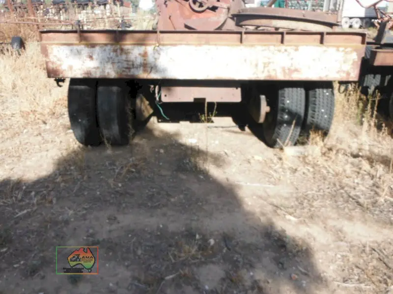 Old Low Loader - photo 3
