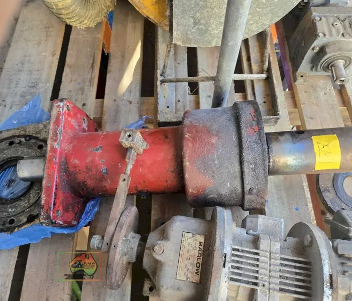 Large industrial shaft on twin tapered bearings - photo 1