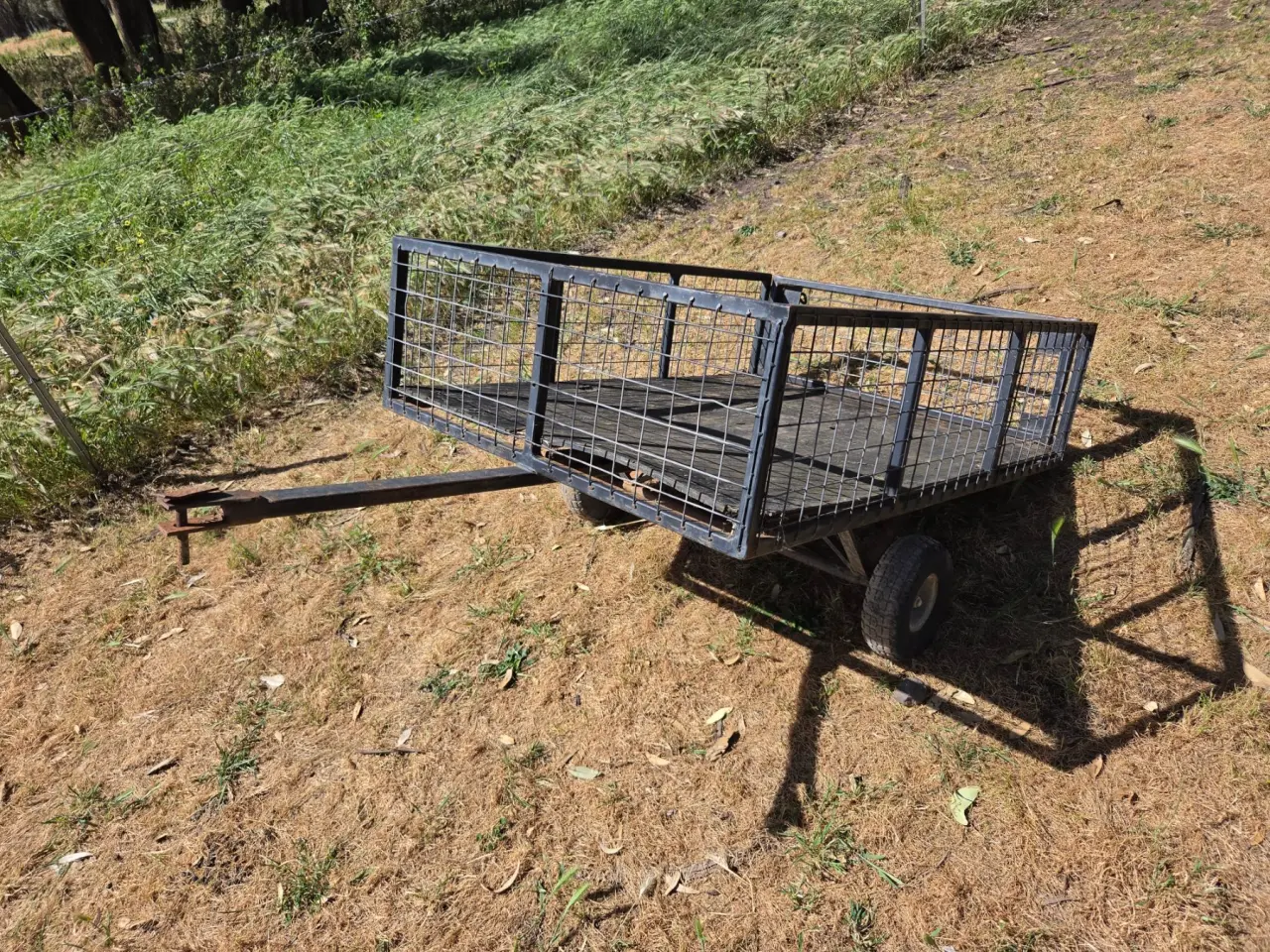 Used - Garden Trailer 940 x 1300 - photo 3