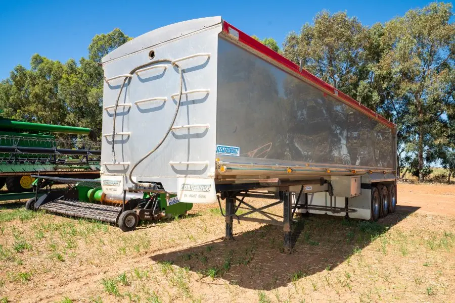 2001 Sloanebuilt Tri-axle Grain Tipper - photo 2