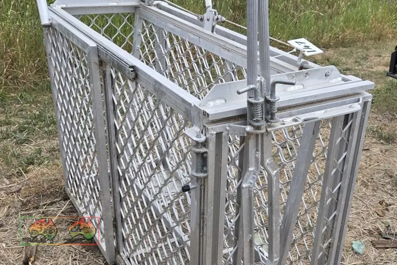 Calf/Sheep Weigh Crate (Crate Only) - photo 1