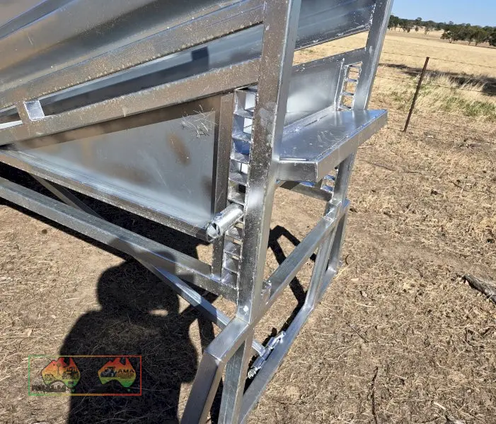 New Solid Steel Galv. Cattle Loading Ramp - photo 6