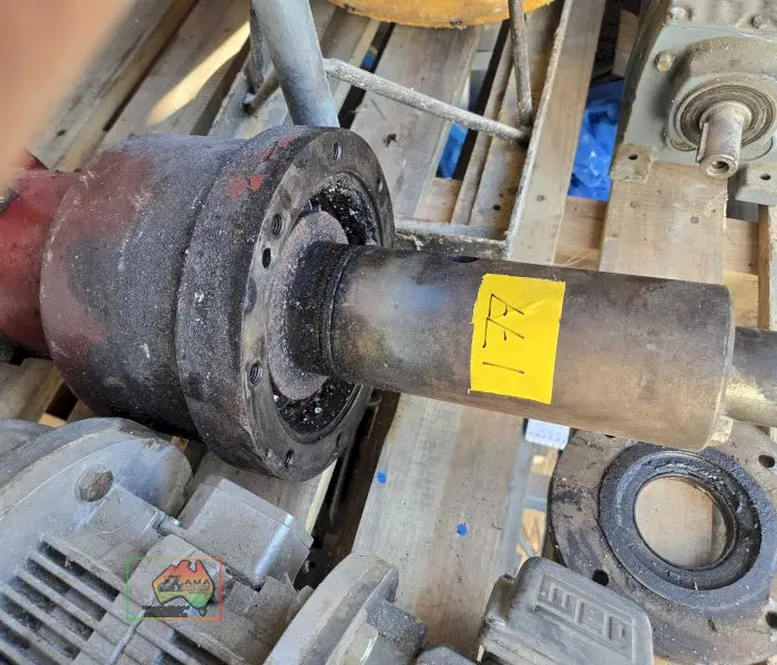 Large industrial shaft on twin tapered bearings - photo 3