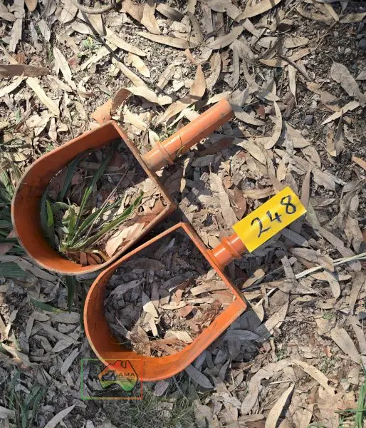 2x Tractor Headlight Guards - photo 1