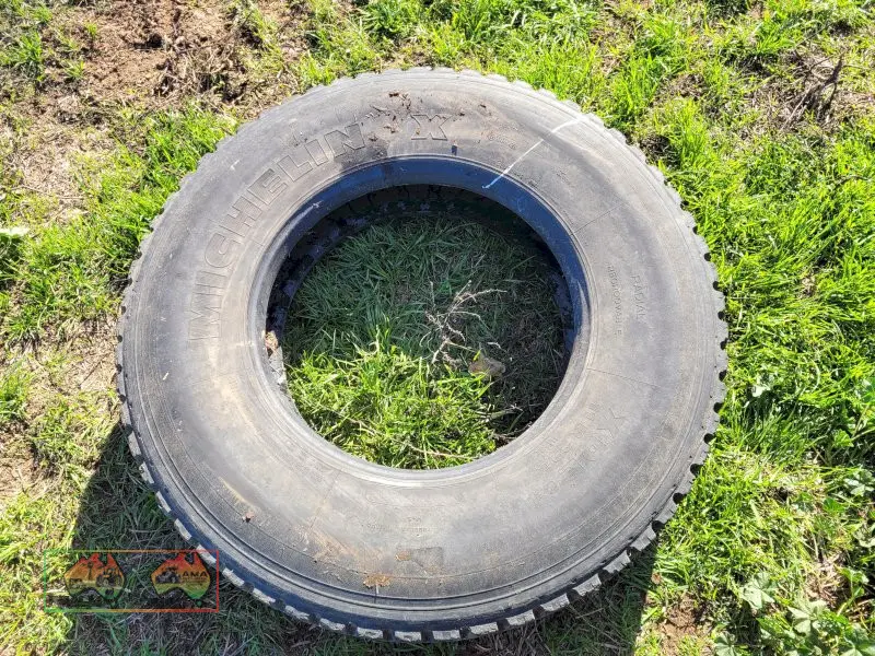 Michelin 11R22.5 Re-cap Truck Tyre - photo 3