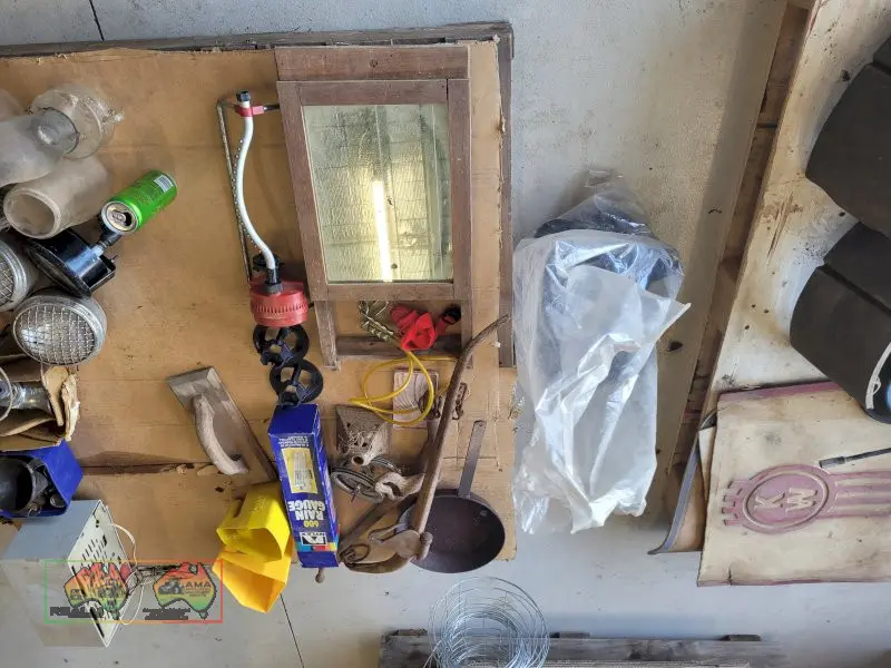 Pallet of Sundries, Rain Gauge etc... - photo 1
