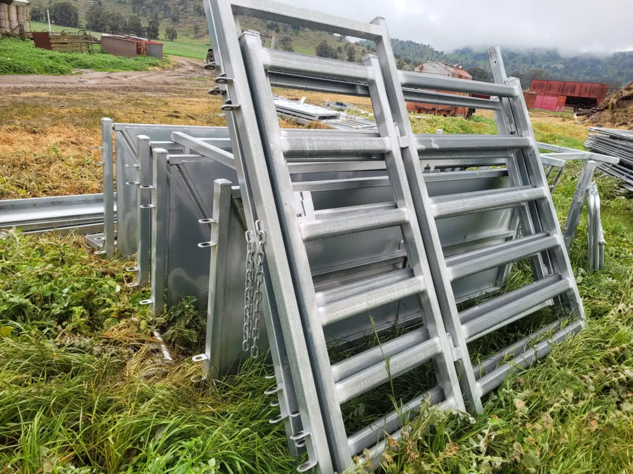 New Cattle Yard Man Access Panel - photo 3