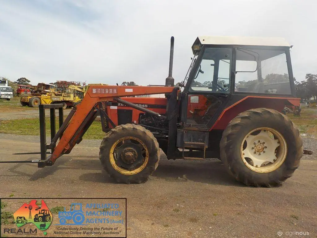 Zetor 6245 FWA Tractor FEL - photo 2
