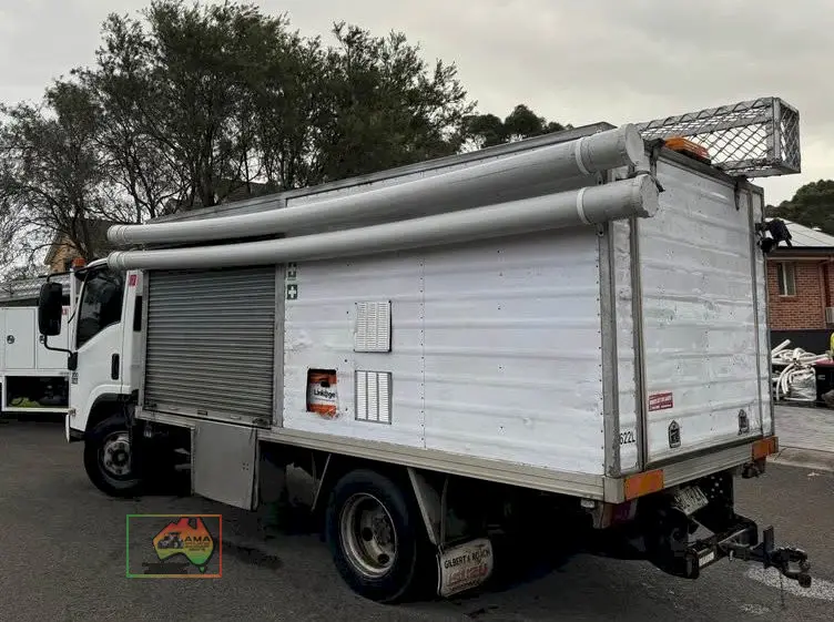 Isuzu NPR 300 with 31HP Vanguard Jet Blaster - photo 3