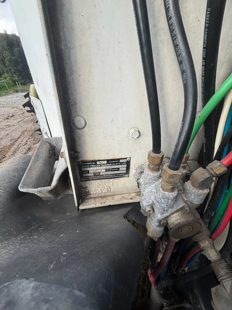 Used - 1995 CHR Mack E7-454 Econodyne Prime Mover (REDUCED PRICE) - photo 16