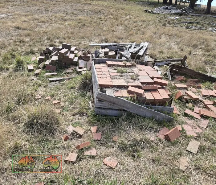 Assorted New Bricks & Pavers - photo 4