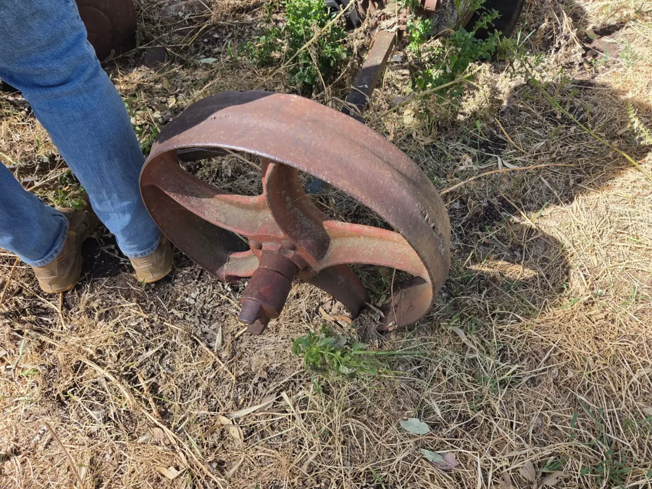 Used - John Shearer Royal 14 Plate One-way Disc Plough - photo 8