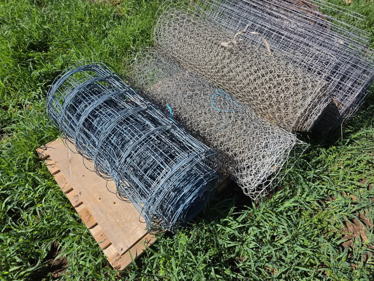 Used - 4 Rolls of Fabricated Wire - photo 3