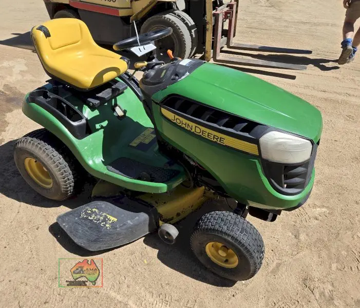 John Deere S100 Ride-on Mower - photo 2
