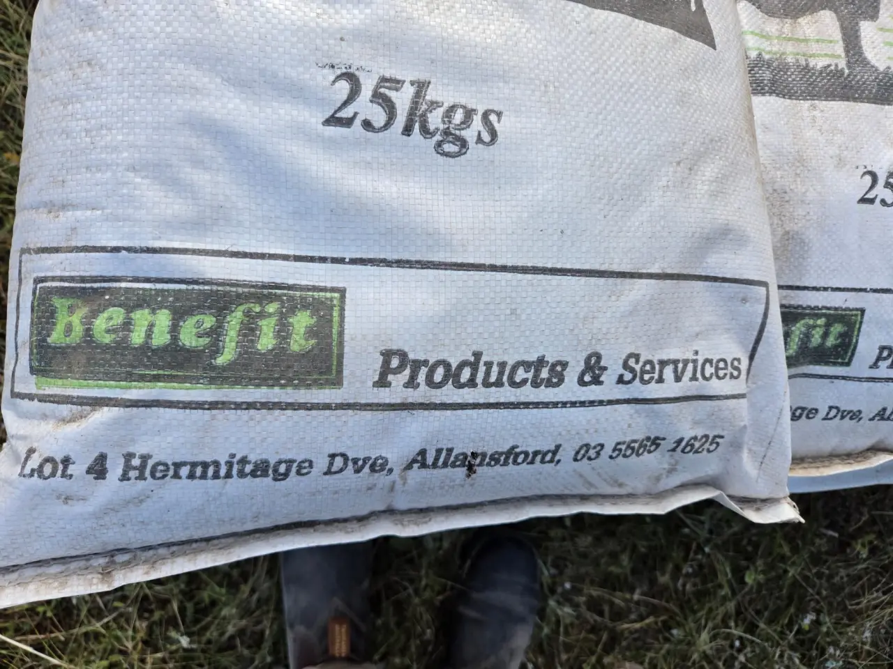 Used - 23x 25Kg Bags of Mineralised Salt Supplement - photo 2