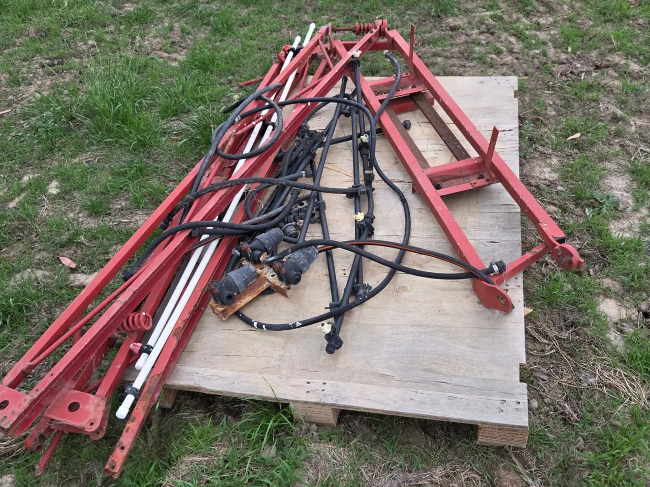Used - Hardi 12m Boom - photo 3