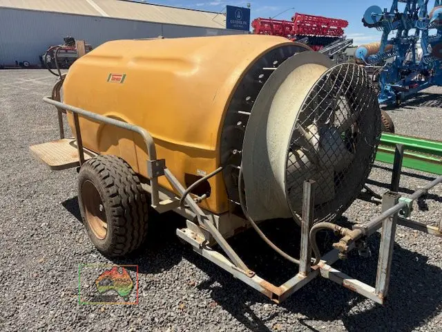 Tornado 2000 airblast orchard sprayer - photo 7