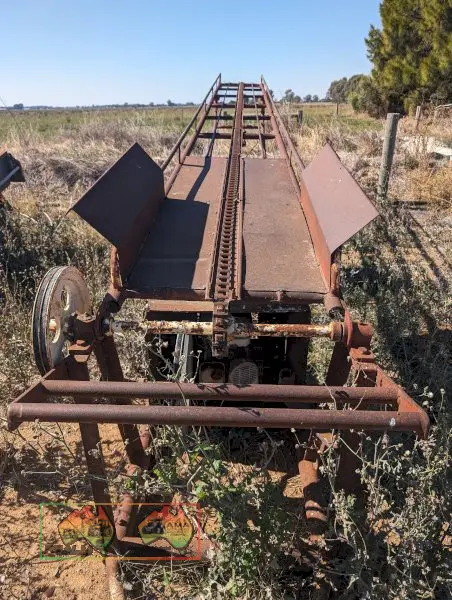 HAY ELEVATOR - photo 1