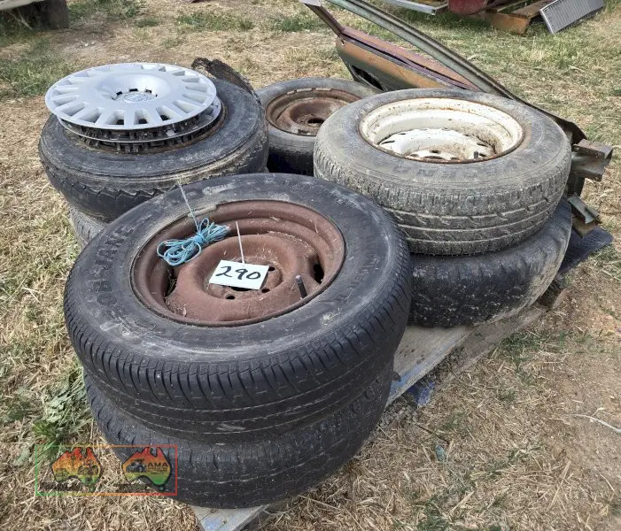 Pallet of Assorted Car Rims - photo 3