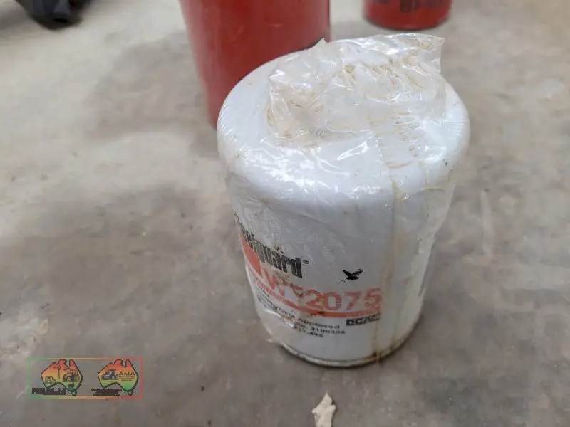 Fleetguard Water Coolant Filter - WF2075 - photo 2