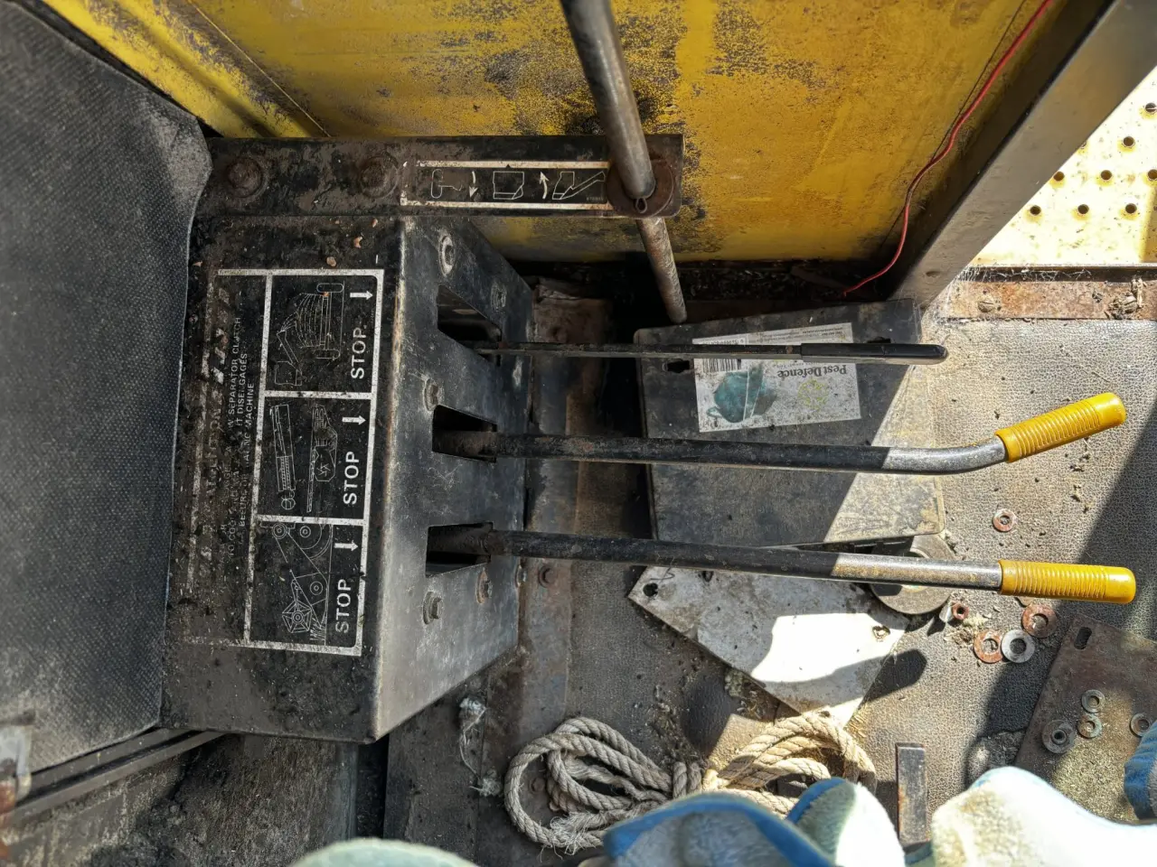 Used - New Holland TR-85 Auto Header - photo 10
