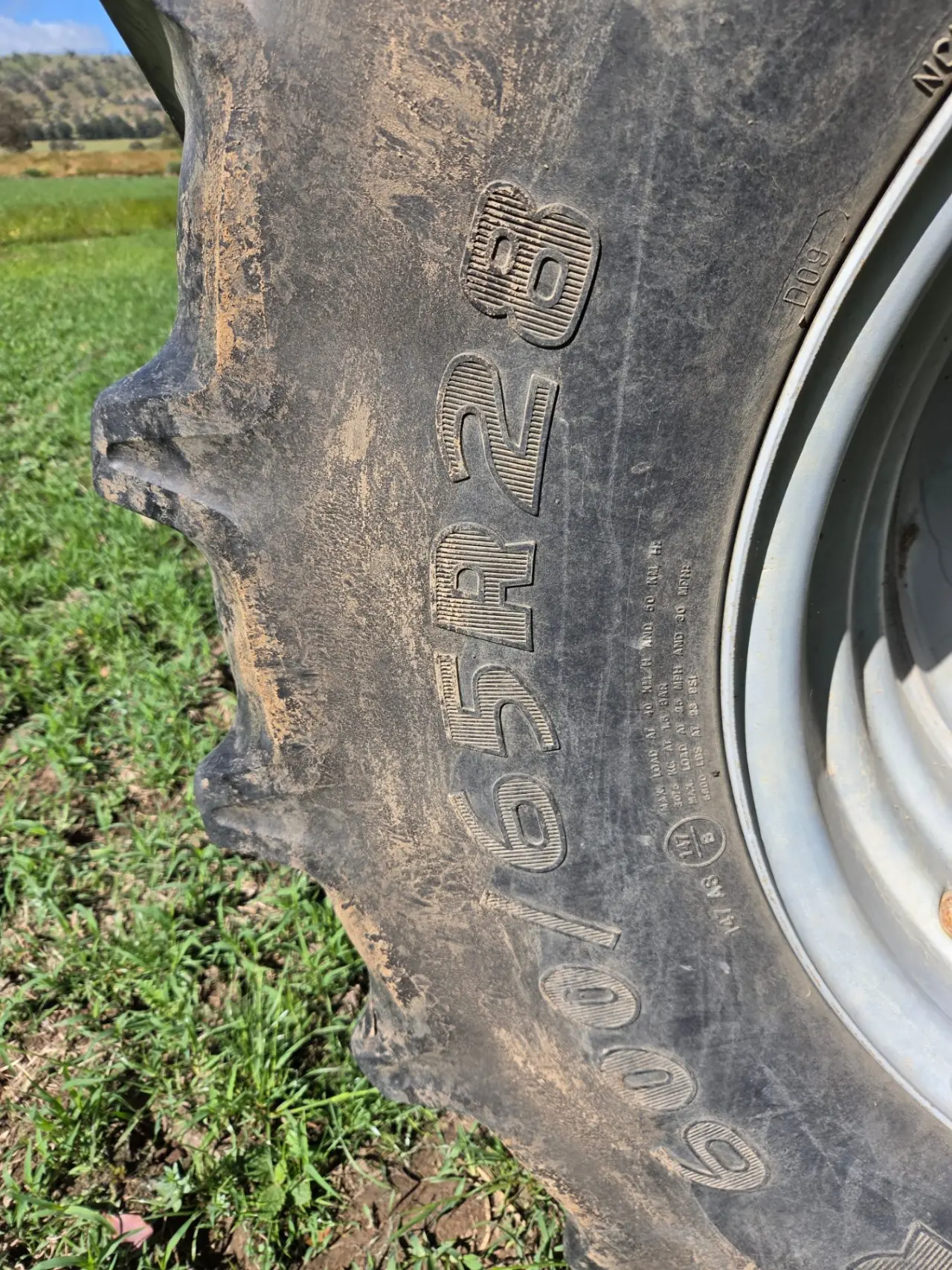 Used - 2009 McCormick XTX-185 Tractor - photo 10
