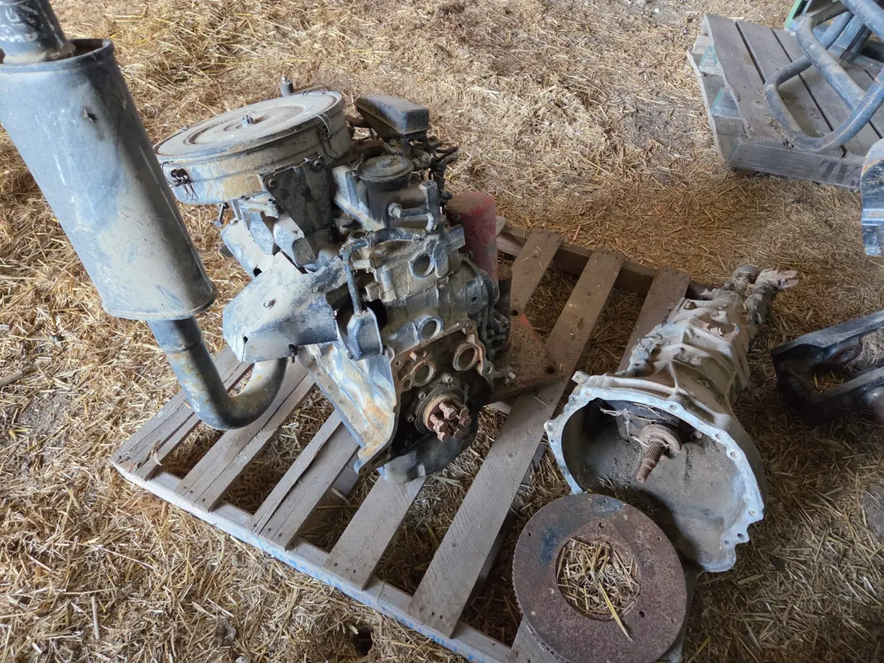 Pump Engine & Gearbox (Parts) - photo 3