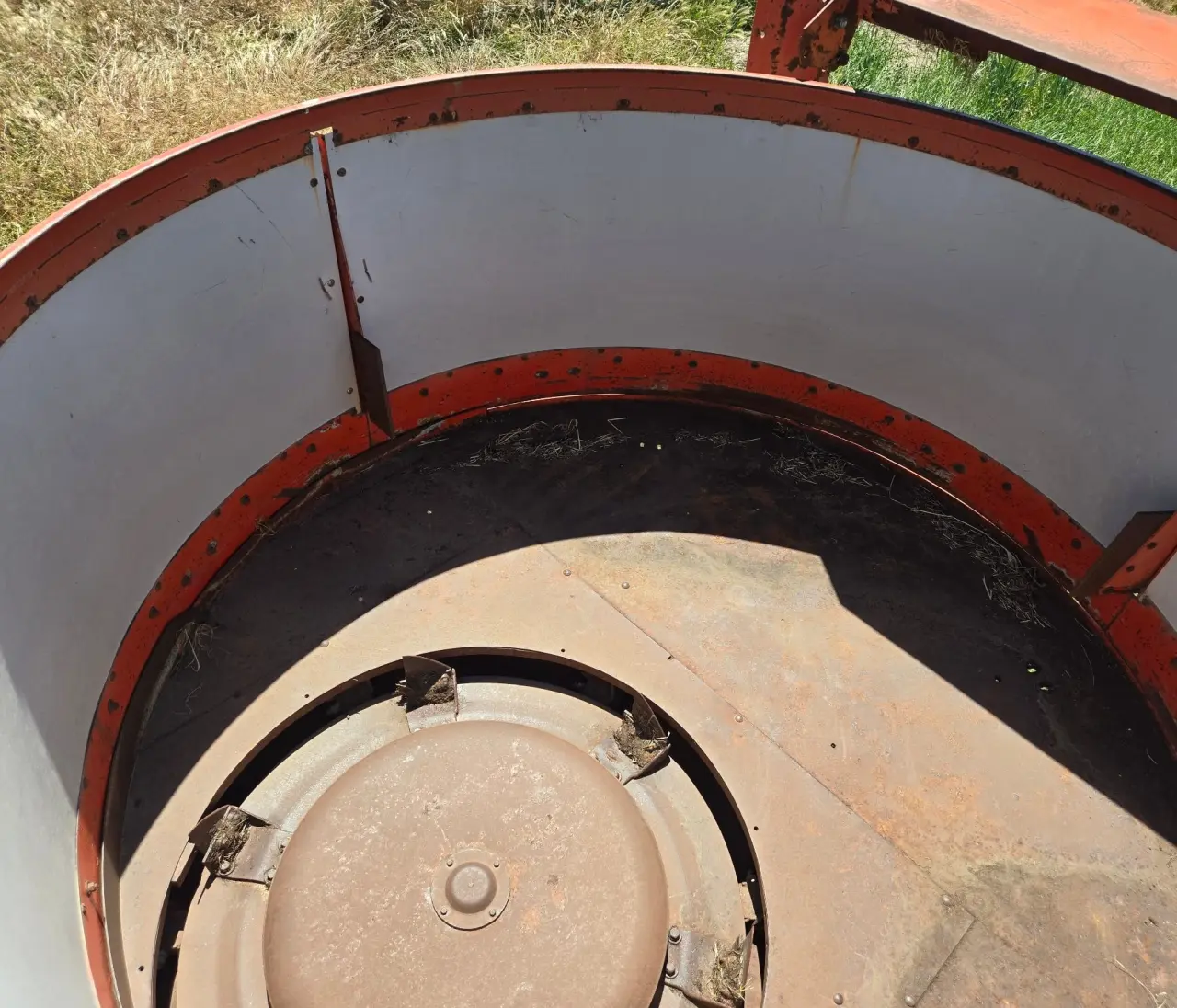 Used - Kverneland Rotary Hay Shredder - photo 9