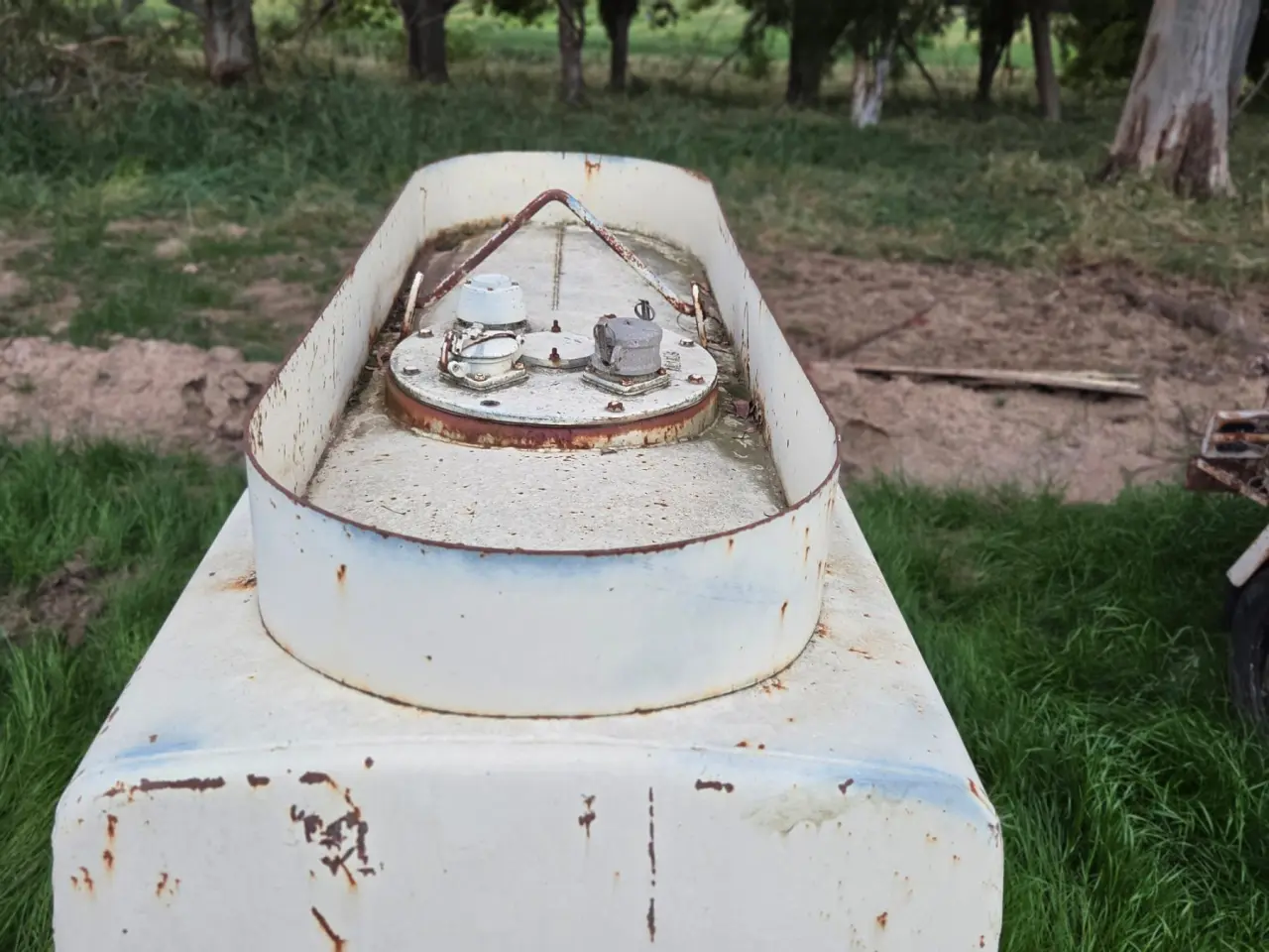 Used - 2,000 Ltr Diesel Tank - photo 4