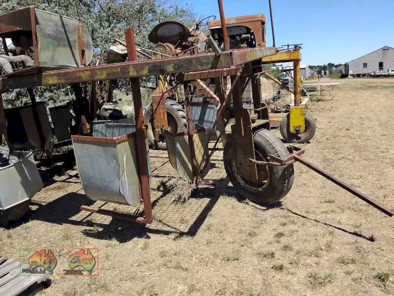 Antique Horticultural Harvester - photo 3