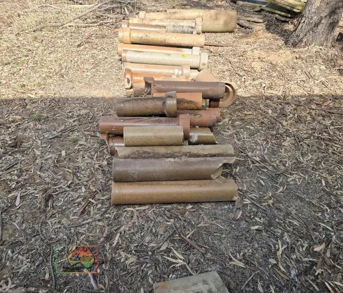 Assorted Vic Clay Pipes - photo 2