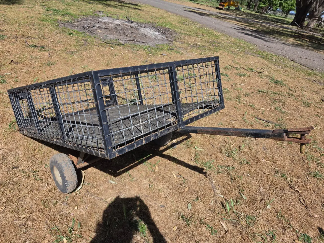 Used - Garden Trailer 940 x 1300