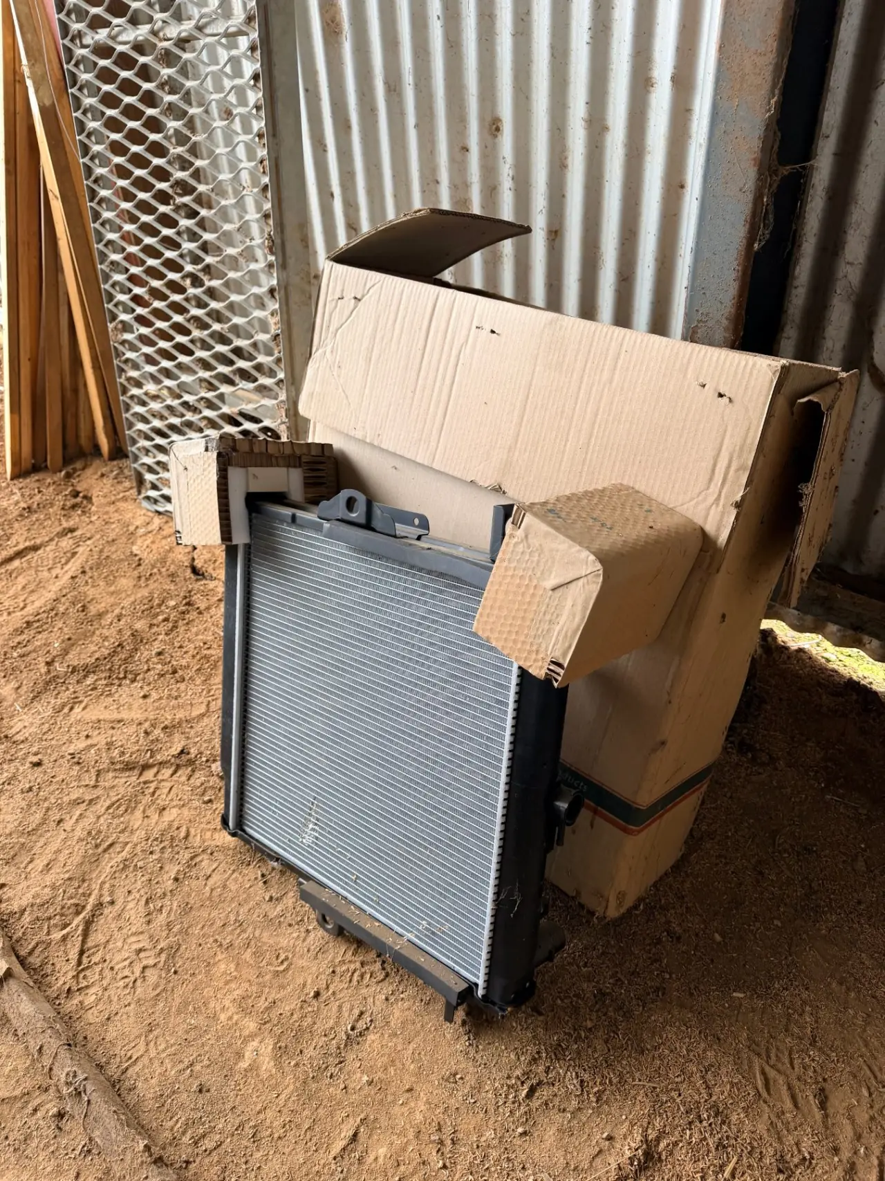 As new ARAD Landcruiser radiator - photo 3