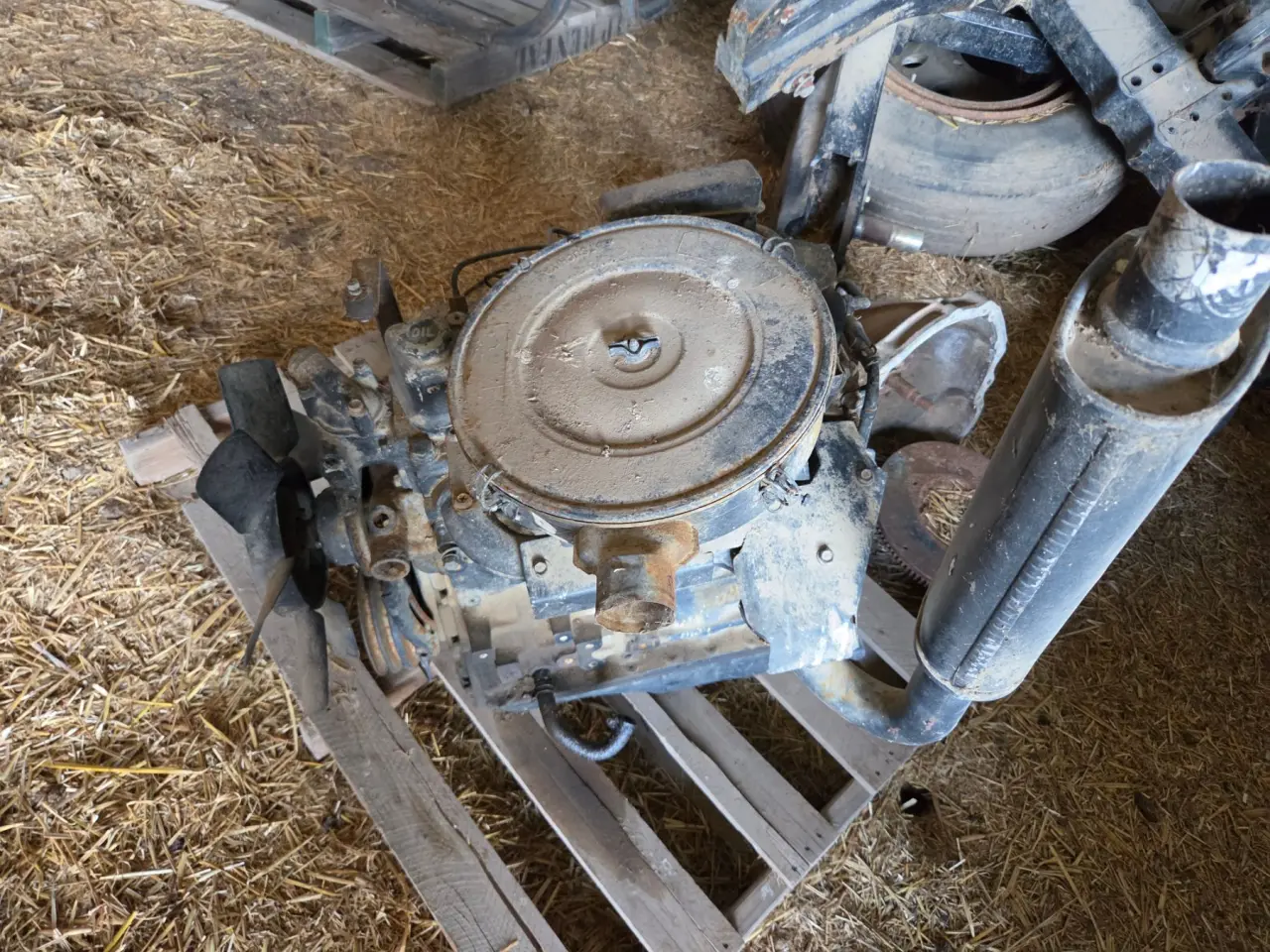 Pump Engine & Gearbox (Parts) - photo 2