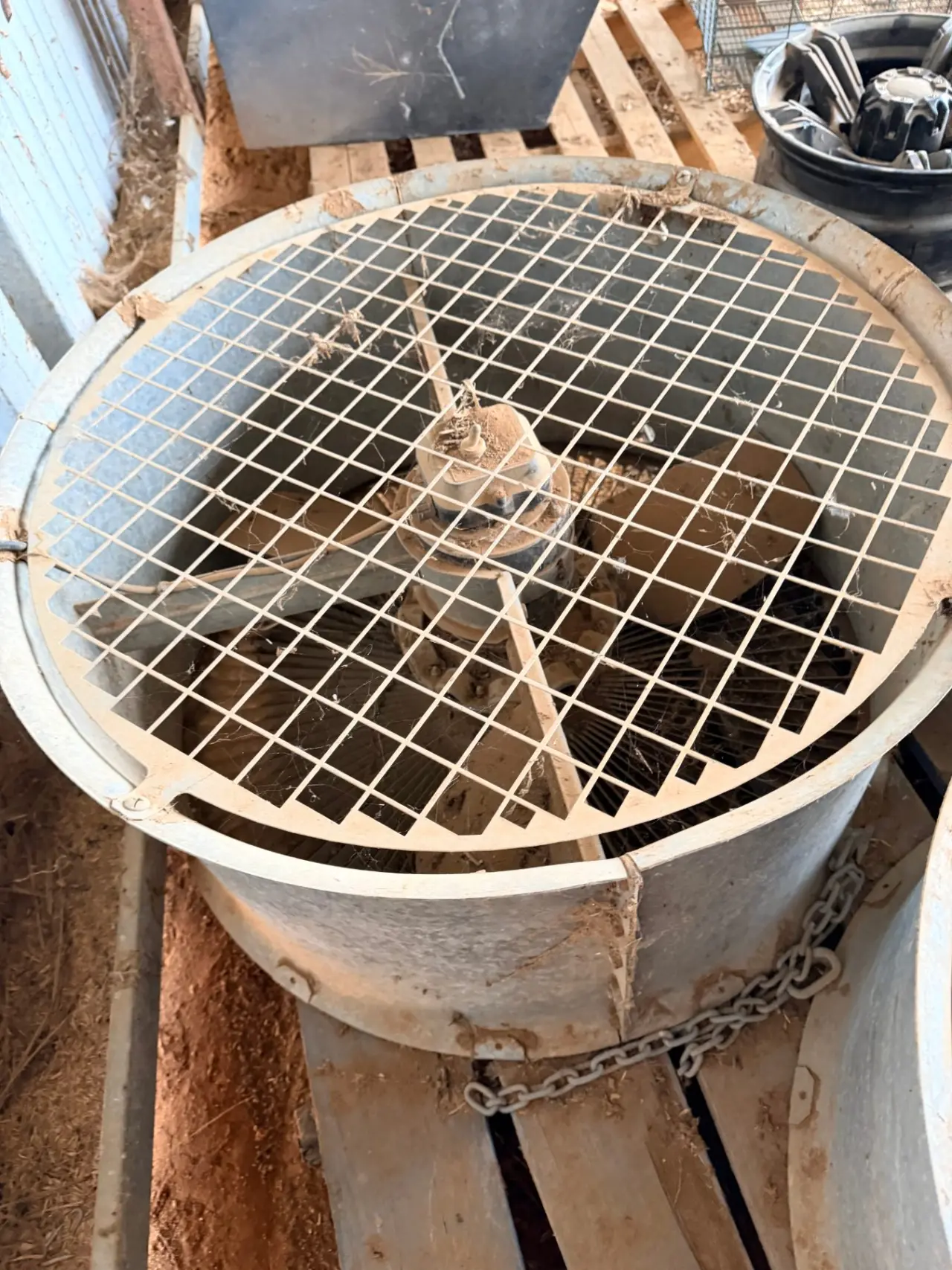 2 large industrial fans - photo 2