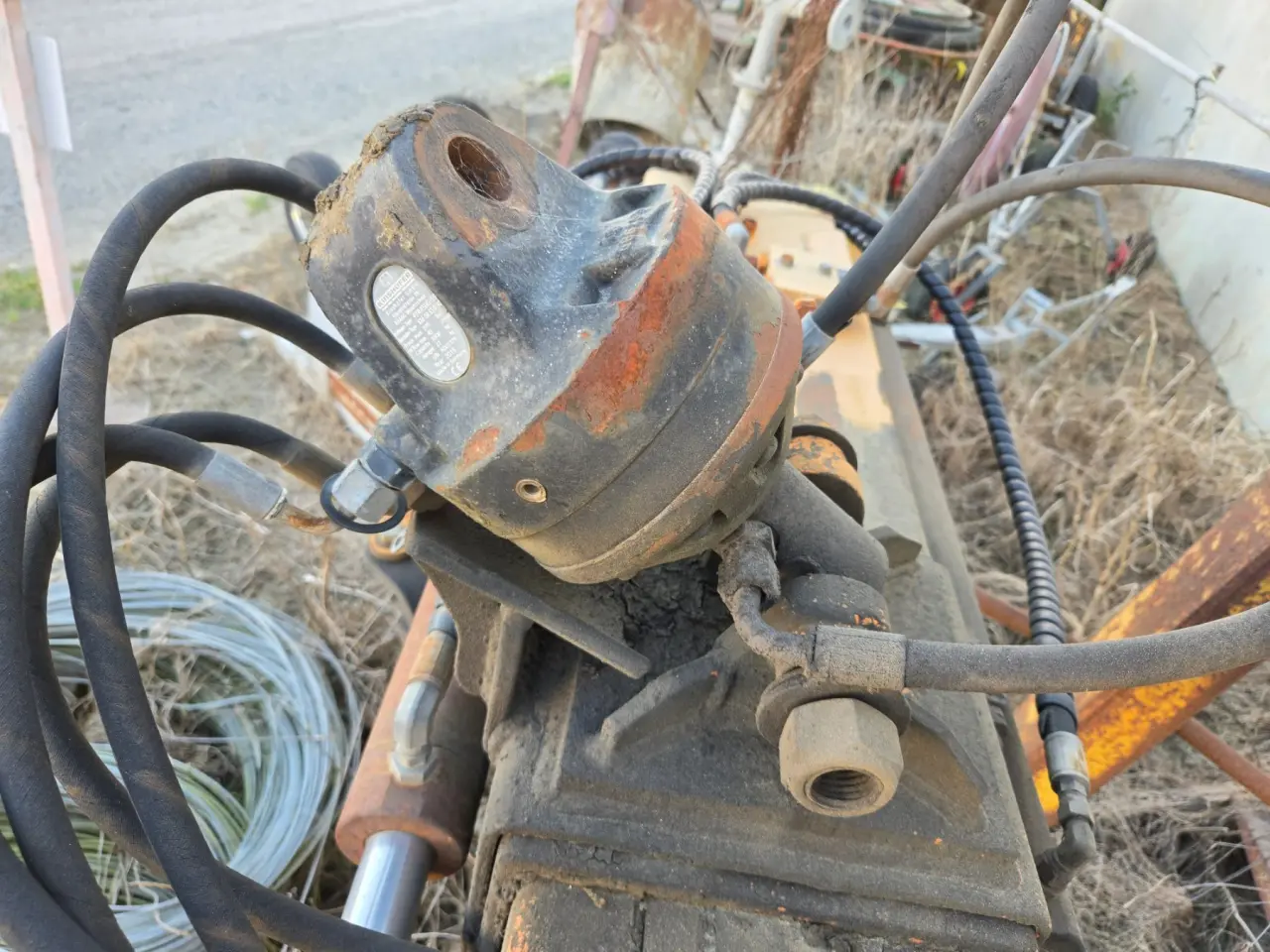 Hyd. Lifting Clamp with swivel Head - photo 3