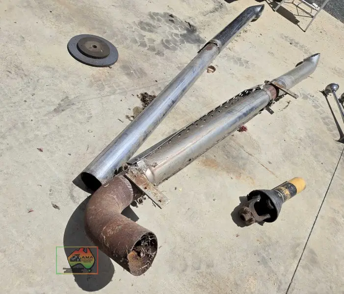Pair of Truck Exhaust Pipes - photo 3